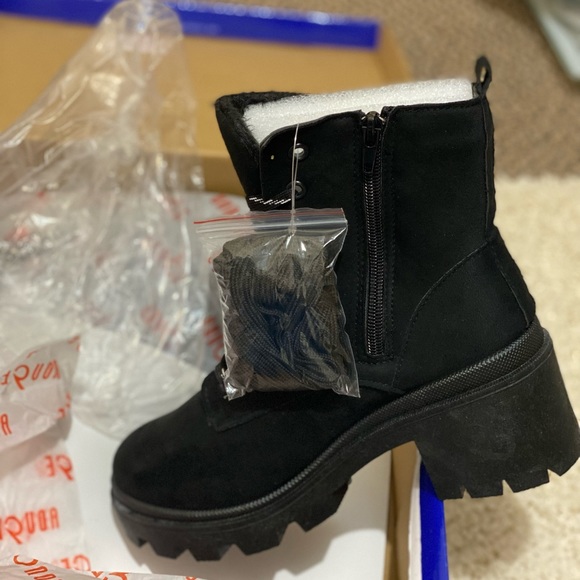 Rainbow Shoes - Back boots🖤